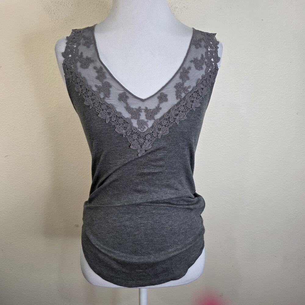 Edme & Esyllte Anthropologie Ribbed Tank Top Shirt Gray Lace Trim Size Small EUC